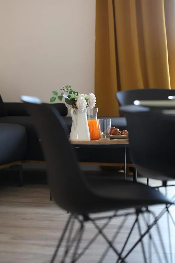 Apartments One Trogir 0*,
